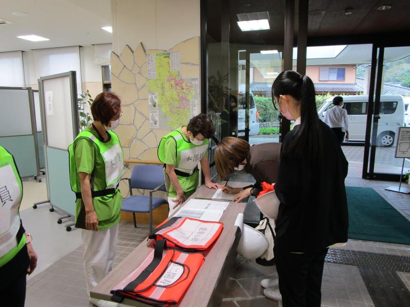 �A�g�{�݂Ƃ̂a�b�o�����P��